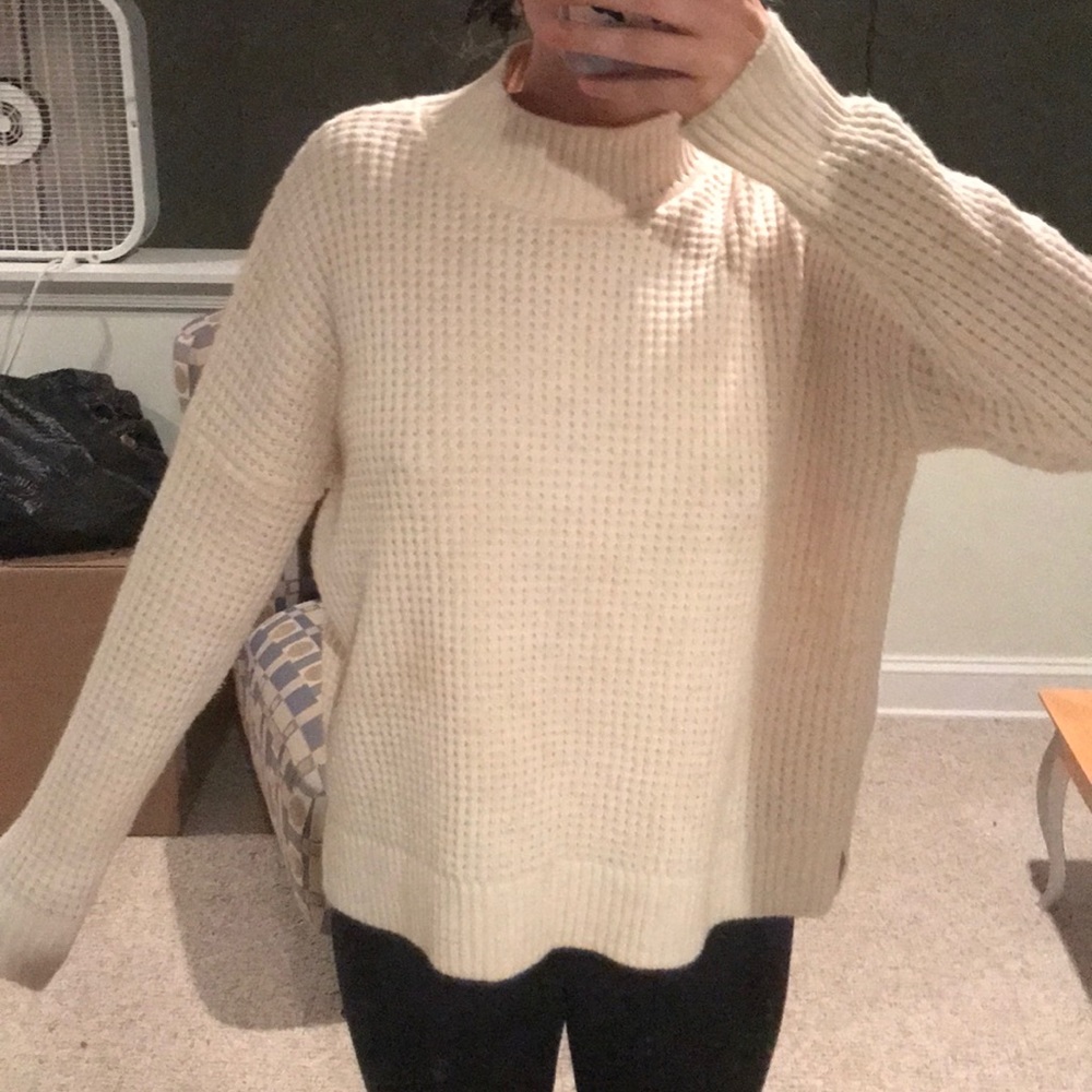 BDG Turtleneck White/Blush Knit Sweater